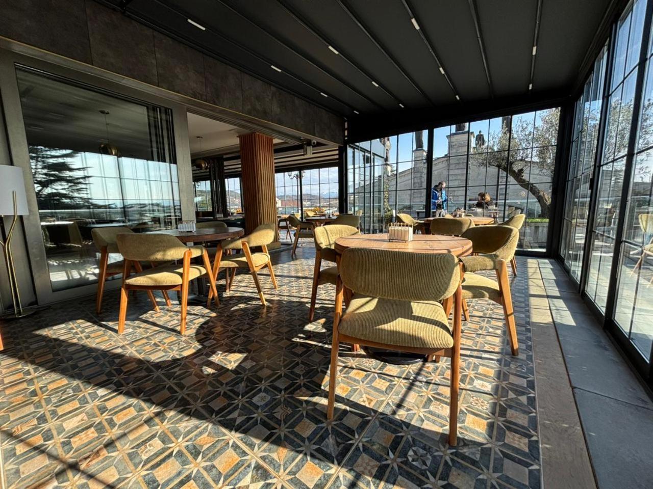 Grand Opera Hotel Кутаиси Экстерьер фото