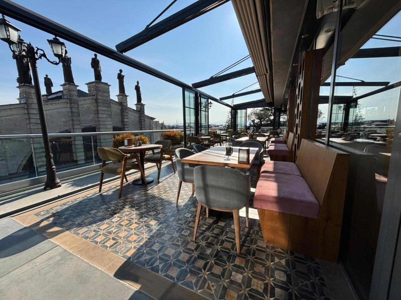 Grand Opera Hotel Кутаиси Экстерьер фото